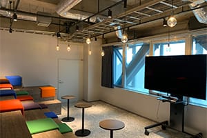 プレゼンテーションルーム